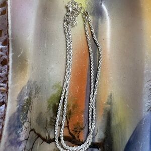 B116 Beautiful Diamond Cut Byzantine Chain Bracelet